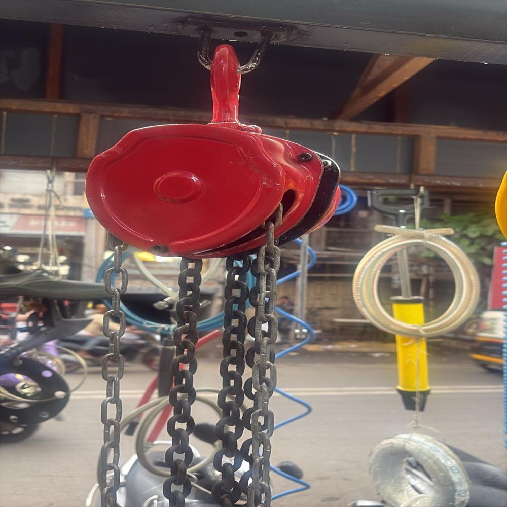 Chain Pulley Blocks - Capacity: 1 .5 Ton