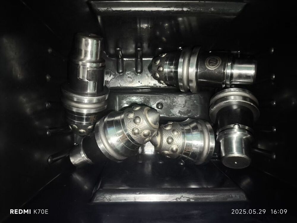 32 mm Dotted Bullet Teeth