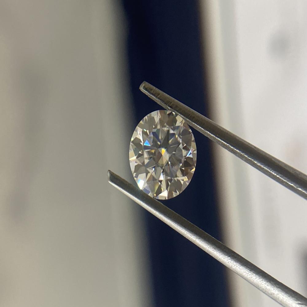 White Moissanite Diamond - Diamond Carat: According To Size Carat