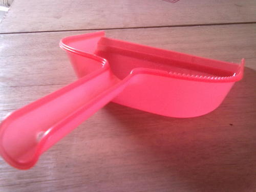 Dust Pan - Plastic, 10x6x2 Inches, Red | Lightweight Design, Ergonomic Handle, Durable Plastic, Efficient Cleaning, 1 Cup Capacity