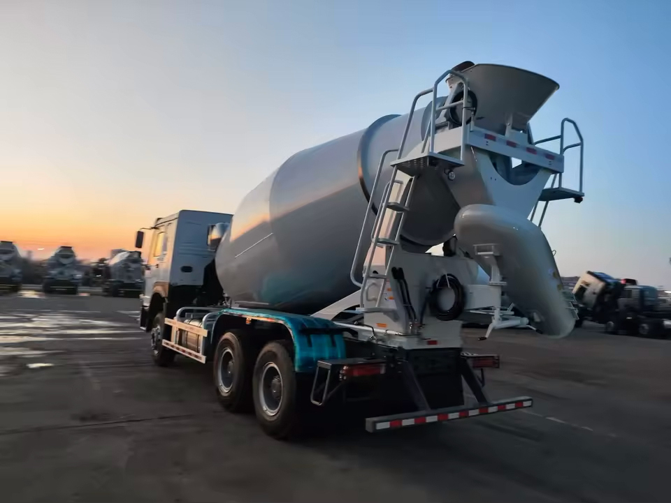 Concrete Mixer Truck - Feature: High Quality