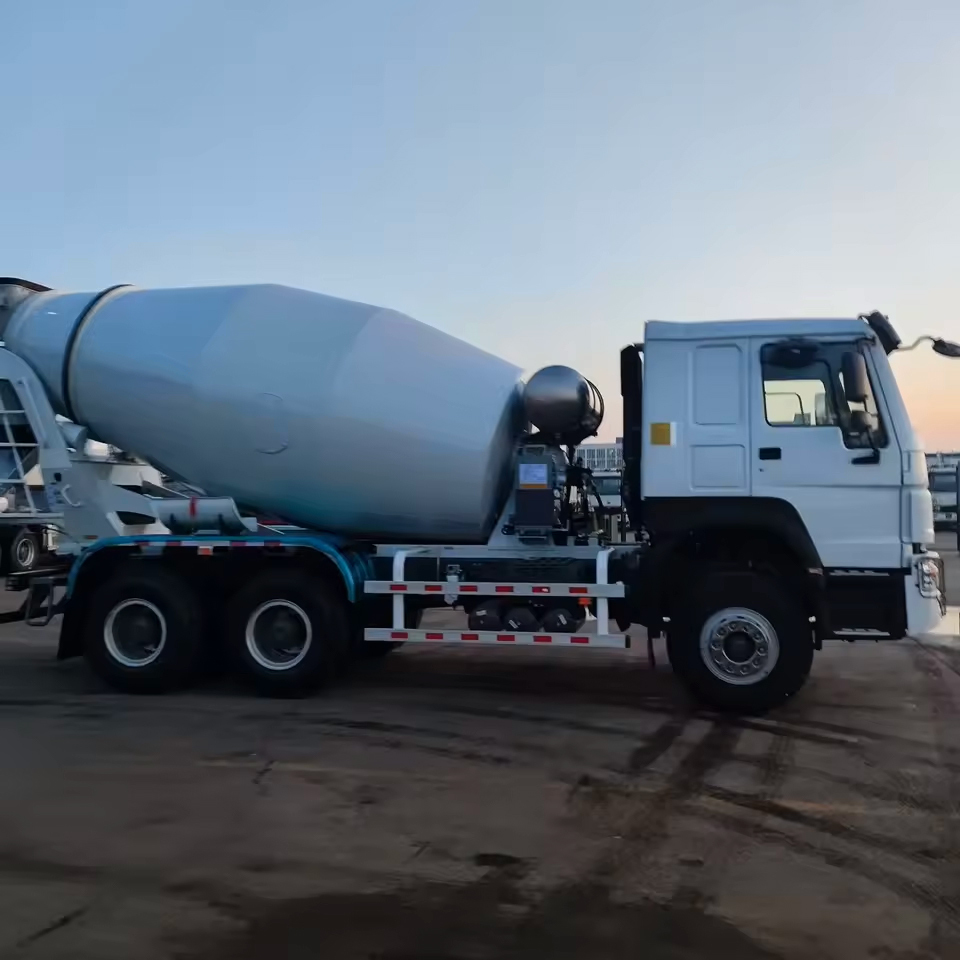 Boom Mixer Trucks - Feature: High Quality