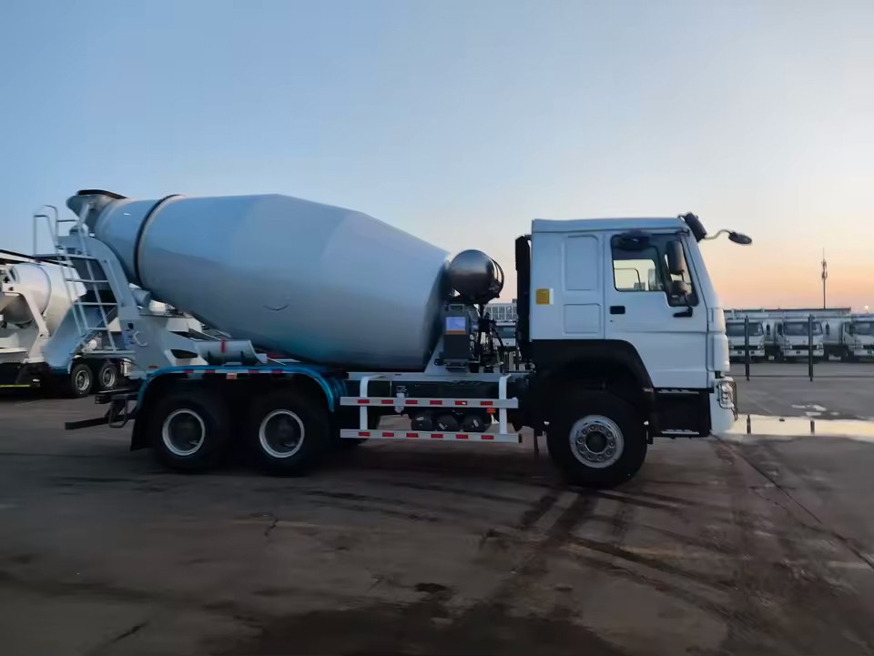 Mixer Truck Machine