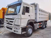 20 Ton Dump Truck - Body Material: Iron / Steel