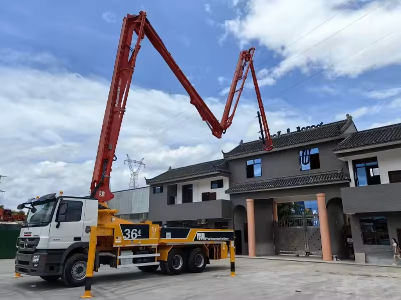 Industial Concrete Pump Truck - Feature: High Quality