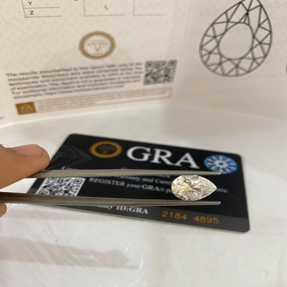 GRA Certified Pear Moissanite