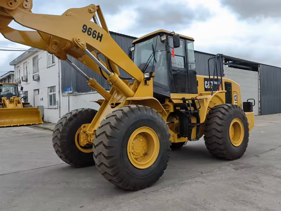 966h Loader - Capacity: Upto 3 Ton