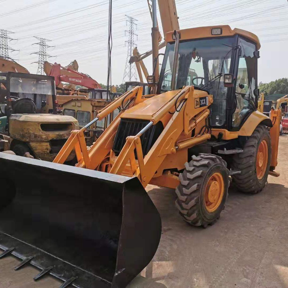 3Cx Backhoe Loader - Capacity: Upto 3 Ton