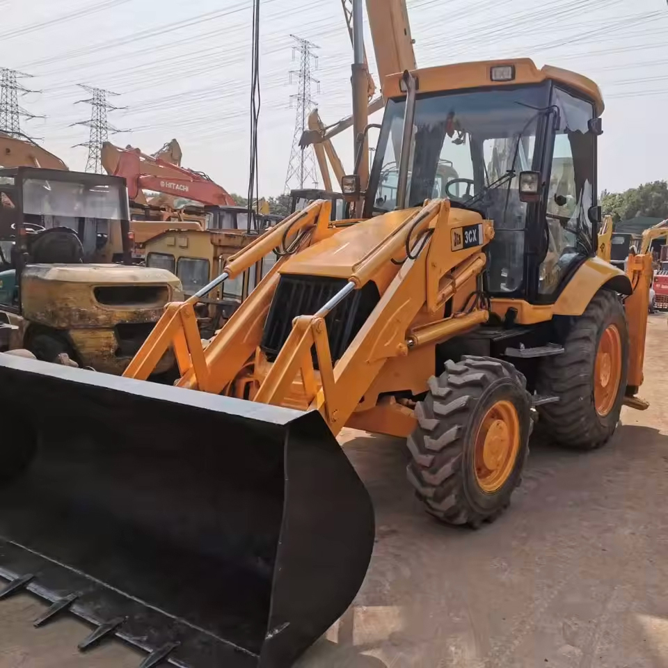 3cx Backhoe Loader - Capacity: Upto 3 Ton