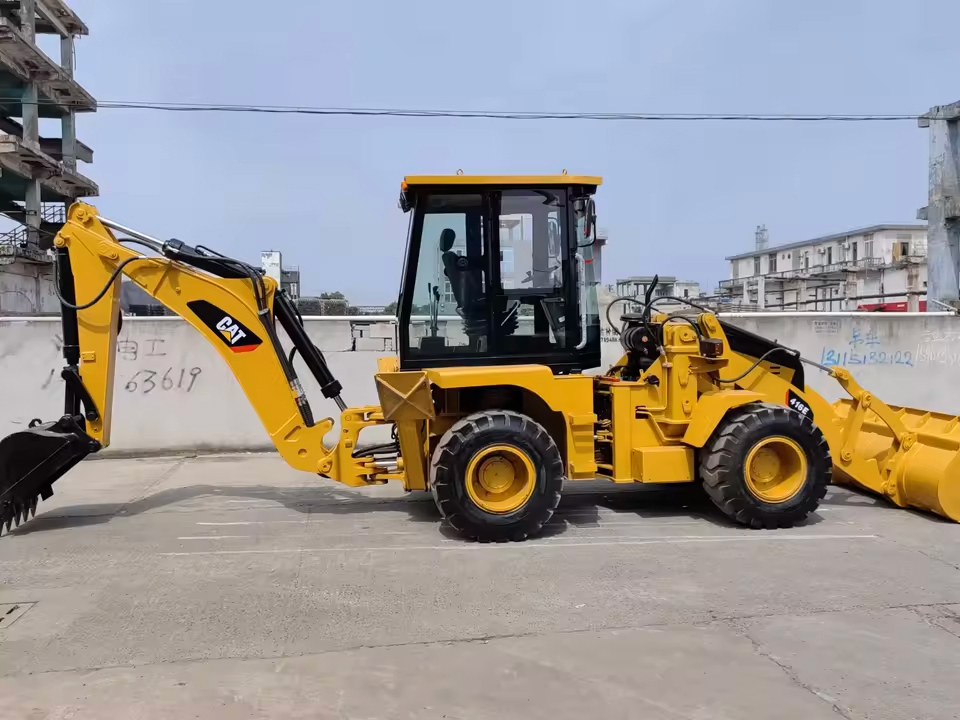 416e Backhoe Loader - Capacity: Upto 3 Ton
