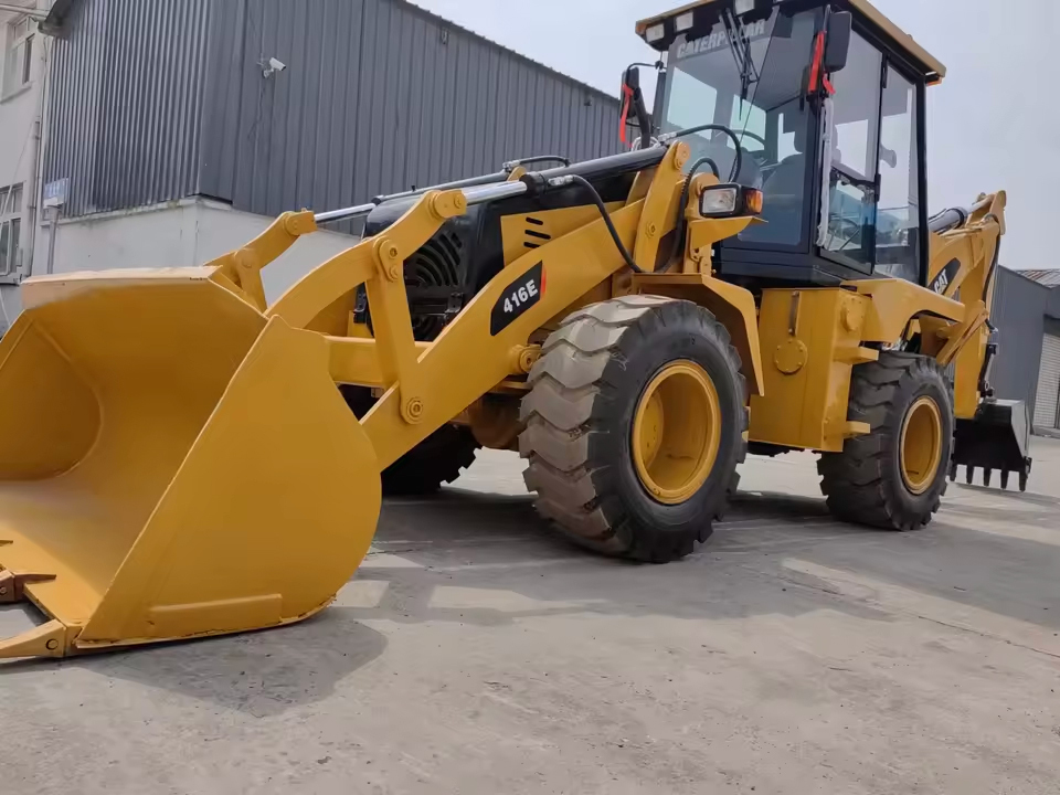 416e Backhoe Loader - Capacity: Upto 3 Ton