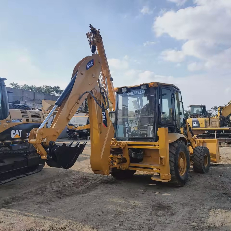 4X4 Wheel Backhoe Loader Machinery - Capacity: Upto 5 Ton