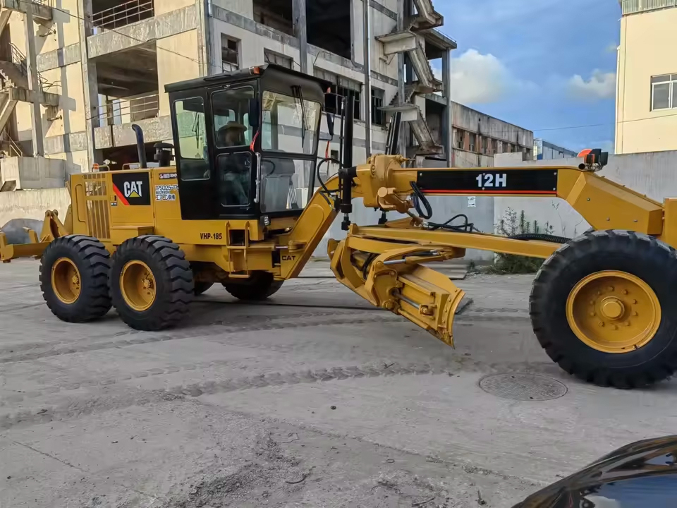 12H Motor Grader - Capacity: Upto 5 Ton