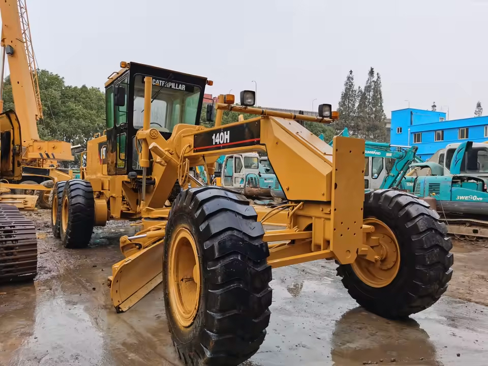 140h Motor Grader - Capacity: Upto 5 Ton