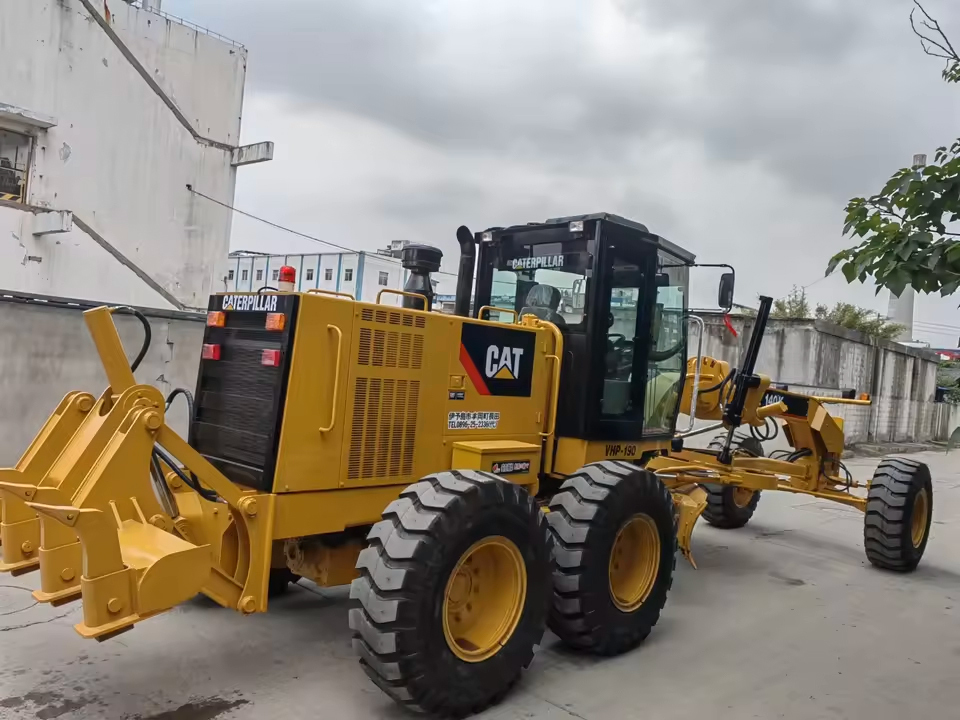 140k Induatrial Motor Grader - Capacity: Upto 5 Ton