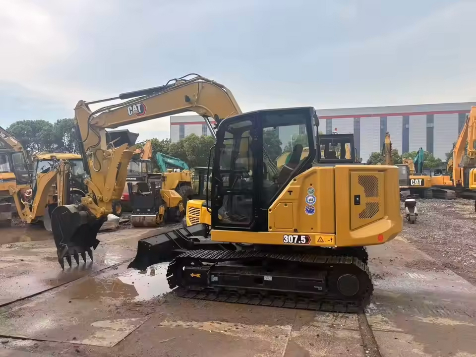 307 Mini Excavator - Capacity: Upto 4 Ton