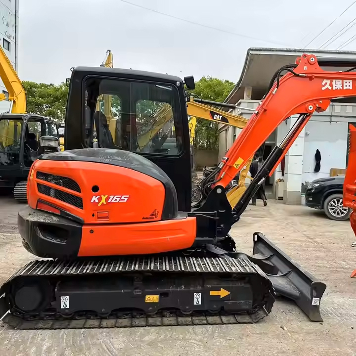 Mini Excavator - Capacity: Upto 5 Ton