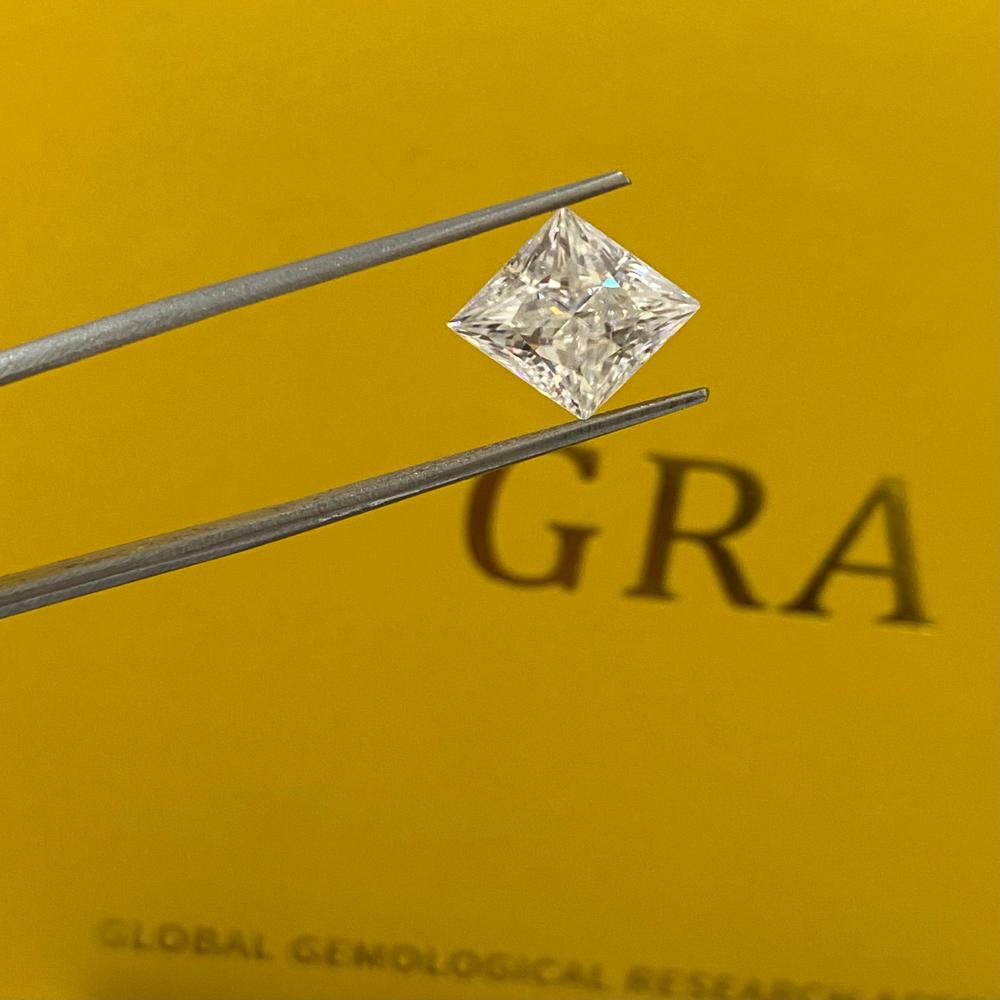 GRA Certified Princess Cut Moissanite Diamond D VVS1 Clarity Excellent cut for Jewellery