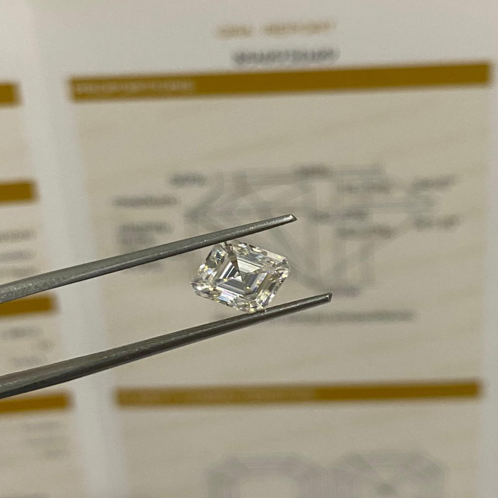 GRA Certified Asscher cut Moissanite D VVS1 Excellent cut for Jewellery