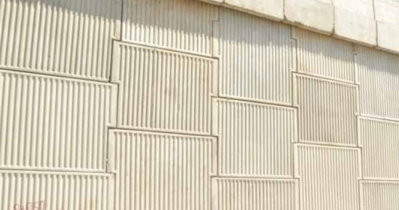 Reinforced Earth Wall