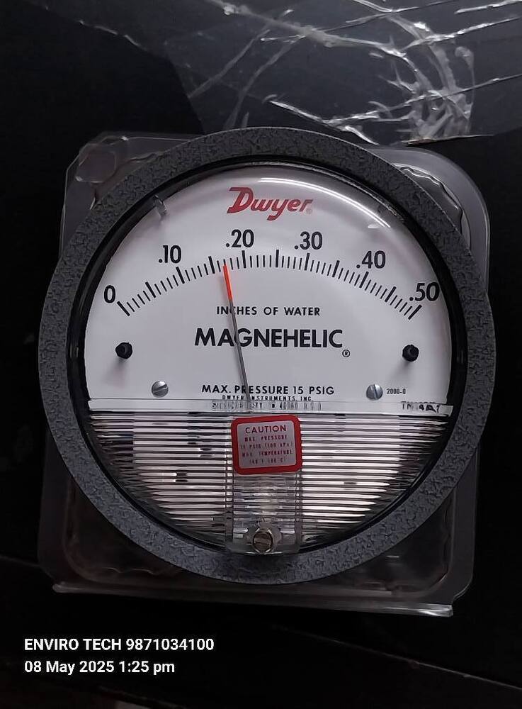DWYER I INSTRUMENTS SERIES 2000 MAGNEHELIC DIFFERENTIAL PRESSURE GAUGE INCHES OF WATER