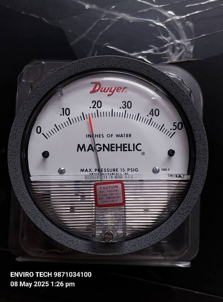 DWYER 2000-0 Magnehelic Differential Pressure Gauge 2000 Range 0-0.5 Inch WC