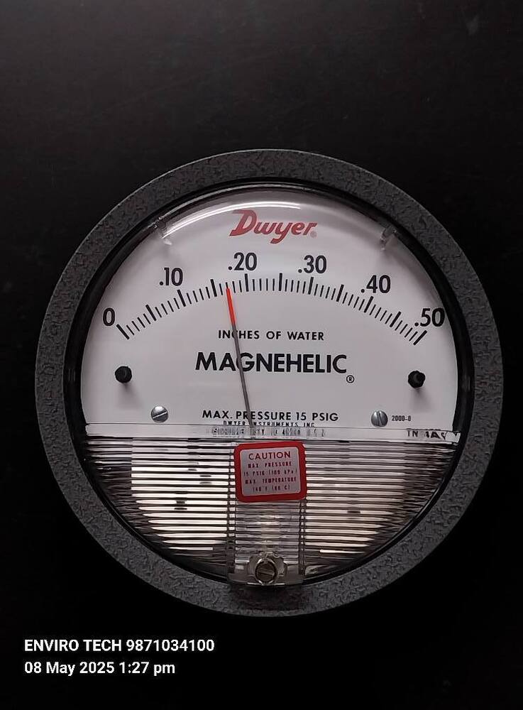 DWYER 2000-0 Magnehelic Differential Pressure Gauge 2000 Range 0-0.5 Inch WC