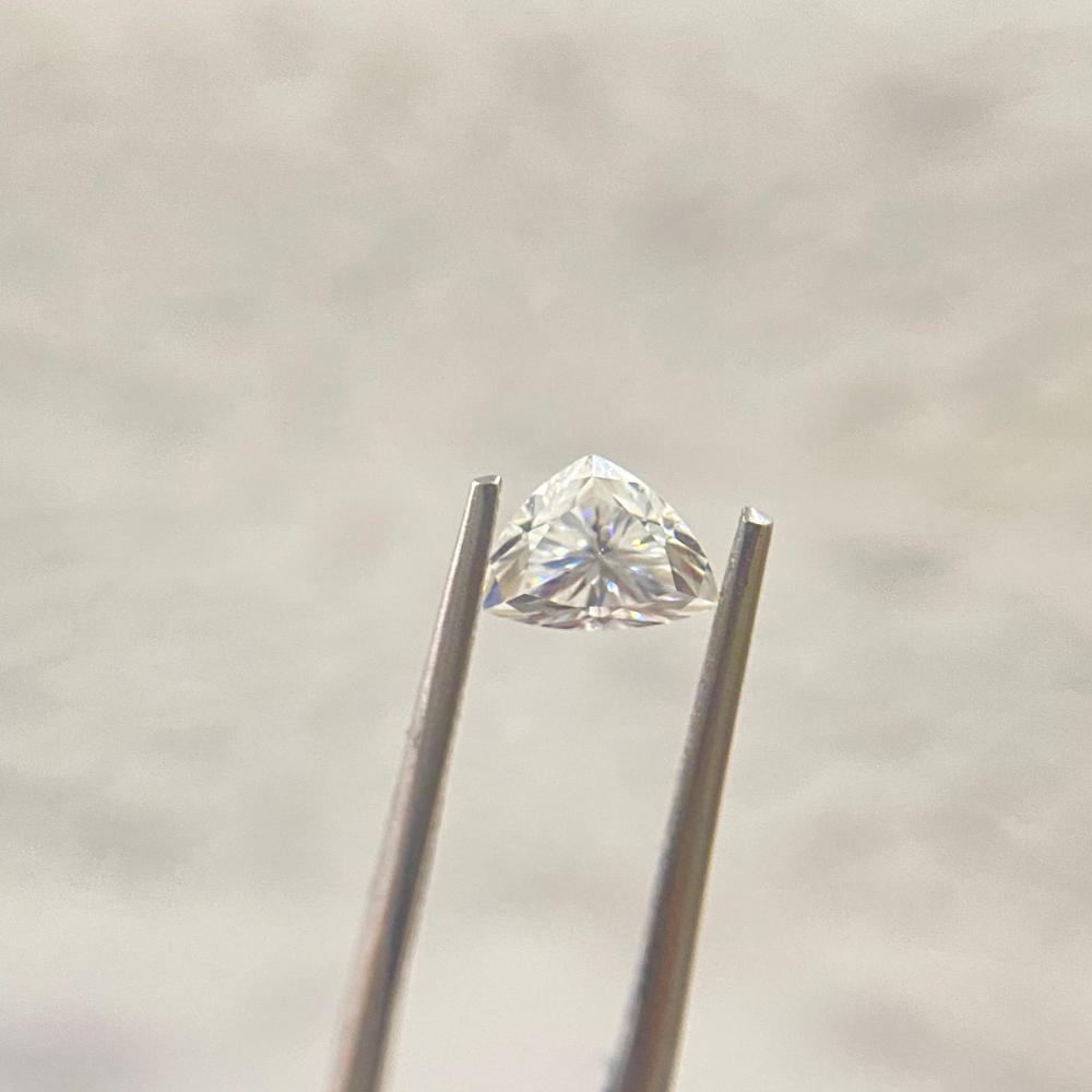 GRA Certified Trillion Cut Moissanite Diamond D VVS1 Clarity Excellent Cut for Jewellery
