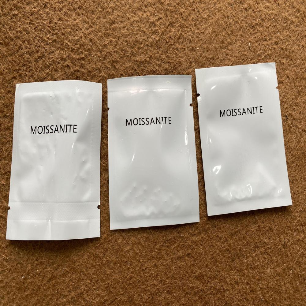 0.70-0.90MM 1 ct. sealed packed Moissanite Pouches D VVS1 Clarity for Jewellery