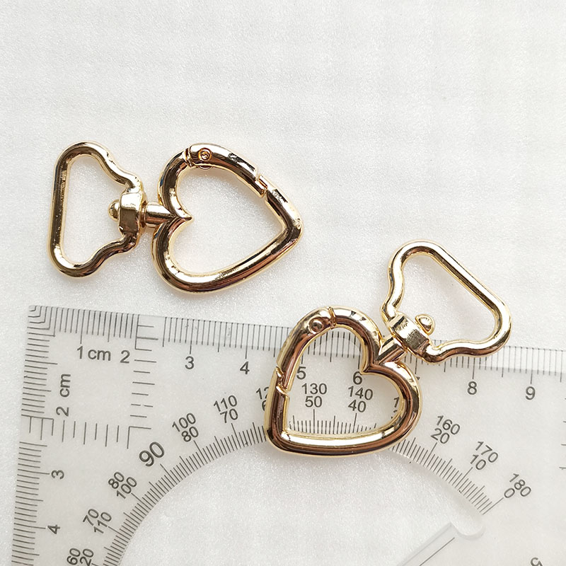Wholesale Metal Hardware Accessories Zinc Alloy Keyring Stars Shape Swivel Snap Hook for Anime Keychain
