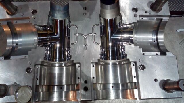 Pvc Pipe Fitting Mould - Color: Silver