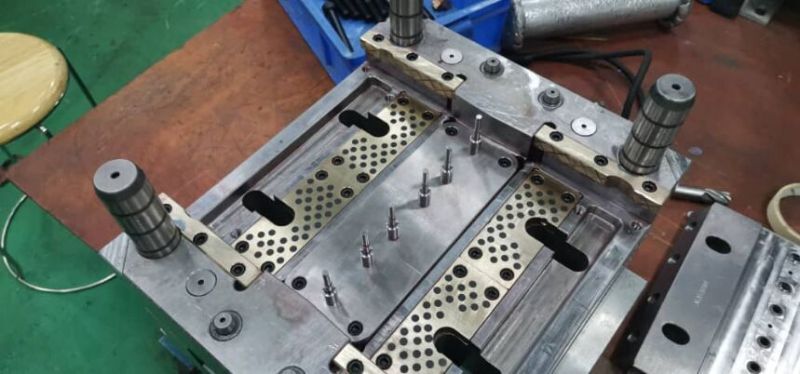 Pharmaceutical Component Cap Mould - Color: Silver