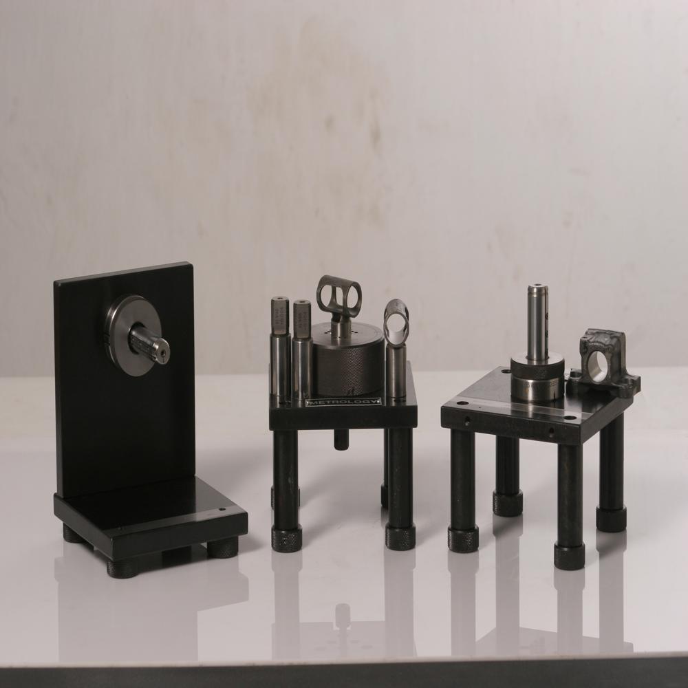 Crank Shaft C.d Checking Fixture - Color: Black