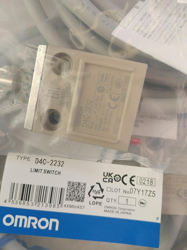 OMRON LIMIT SWITCH, D4C-2232