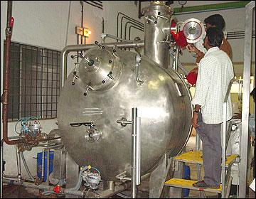 प्रसंस्करण प्रभाग - नमूना रंगाई मशीन