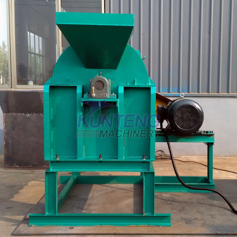 Automatic Coconuts Husk Extraction Machine