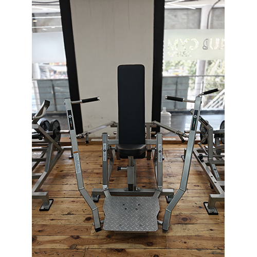 WG PL70  CHEST PRESS