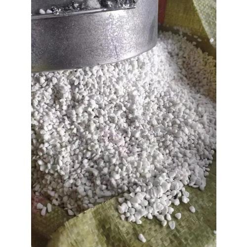 White Multivitamin Granules