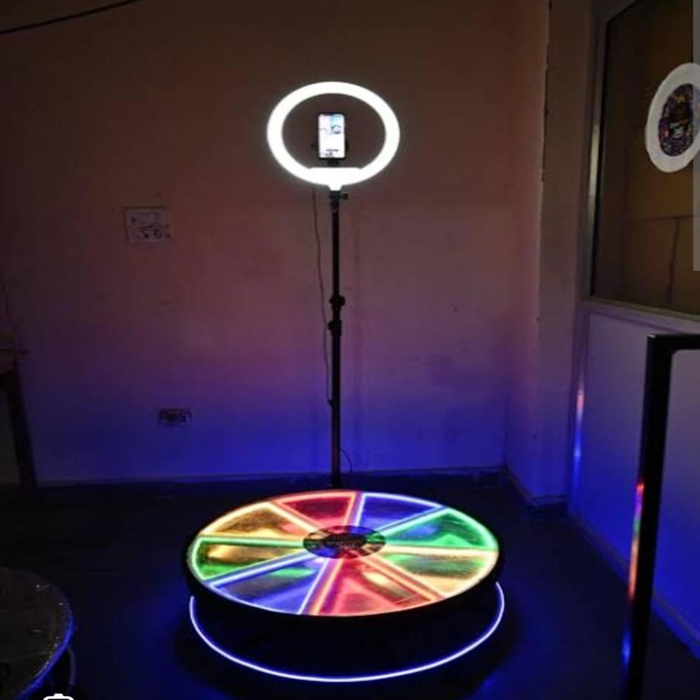 360 Degree Selfie Booth - Automation Grade: Semi- Automatic