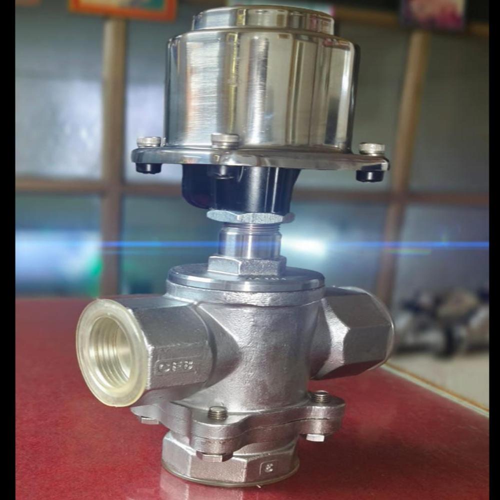 3 Way Control Valve - Color: Silver