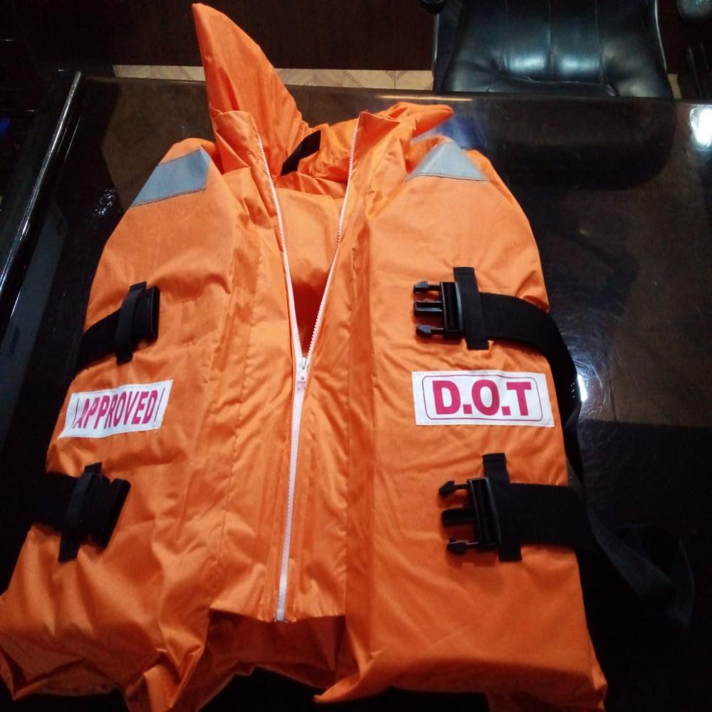 Pb402 Life Jacket - Color: Orange