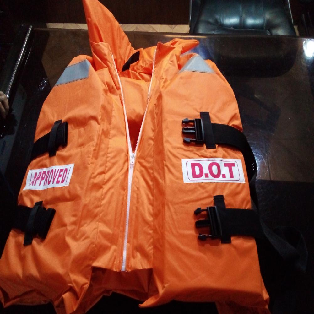 Pb402 Life Jacket - Color: Orange