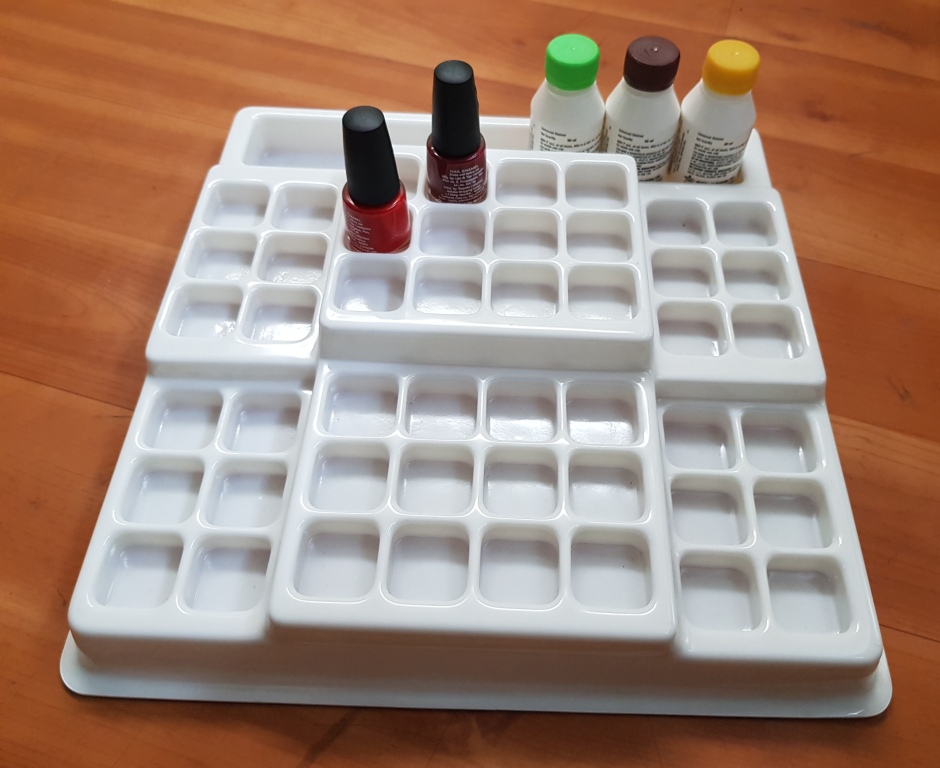 Cosmetic Packaging Tray