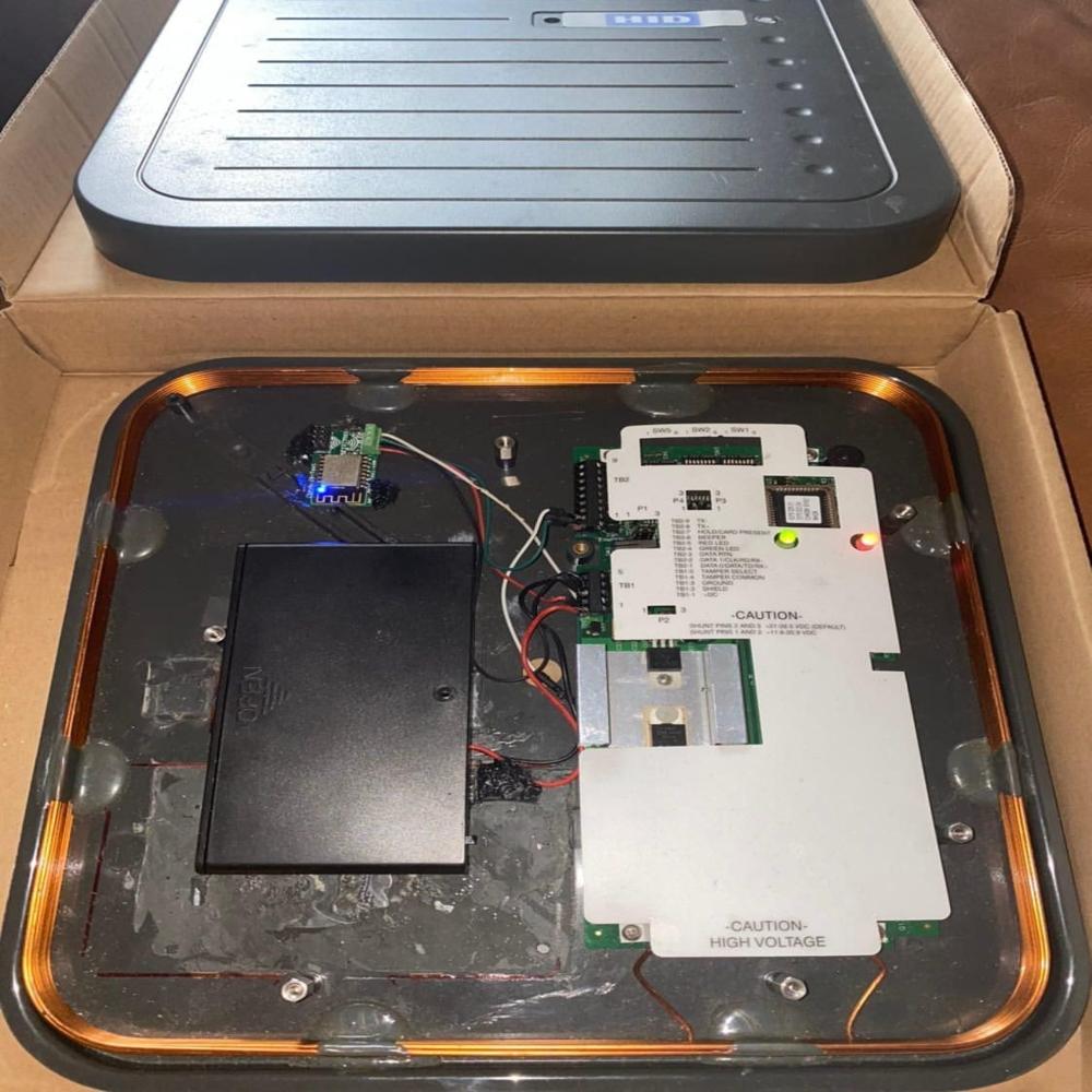 Hid Long Range Proximity Reader Maxiprox 5375 - Application: Access Control