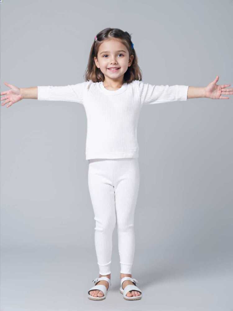Small Girls White Thermal Set - Feature: Good Quality