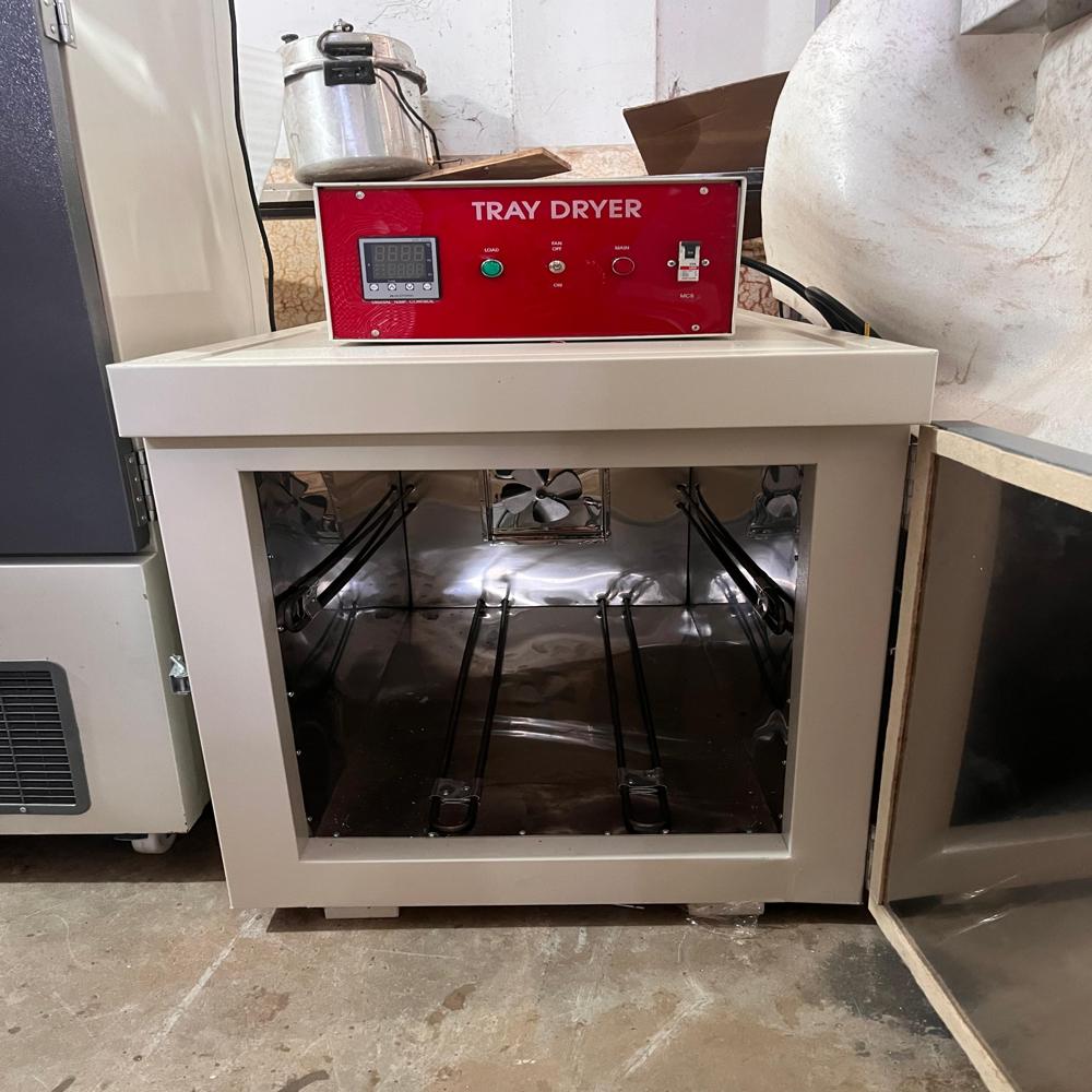 Medcounty Laboratory Tray Dryer - Application: Labs And Hospitals