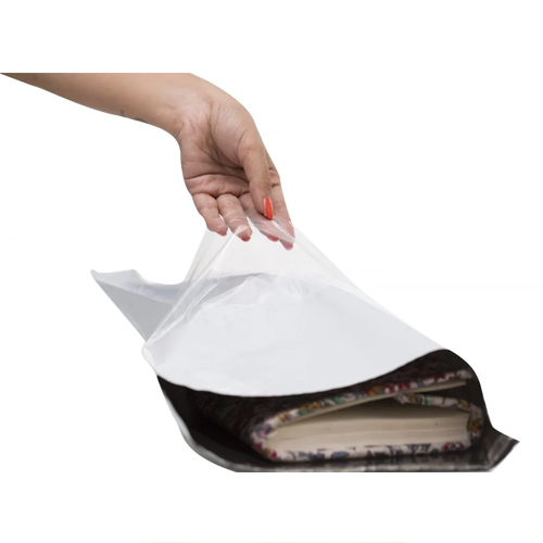 Pp Courier Bag - Color: White