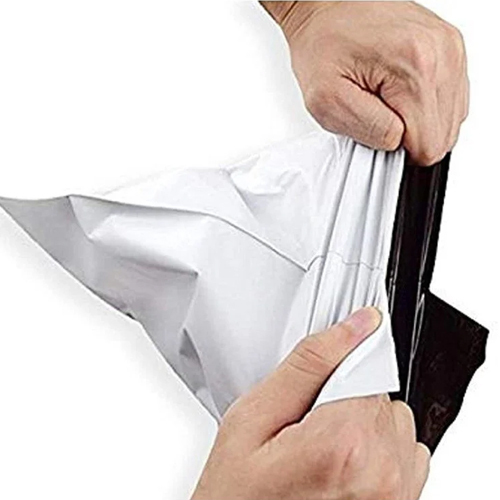 Pp Courier Bag - Color: White