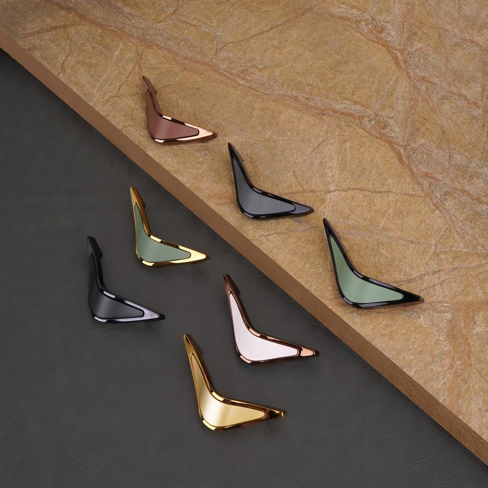 V Knob - Color: Gold/Gold Matt