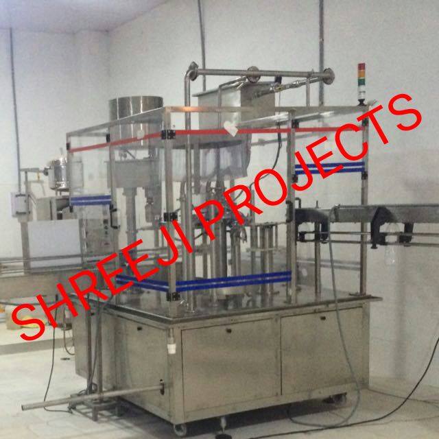 Packaged Drinking Water Filling Machine